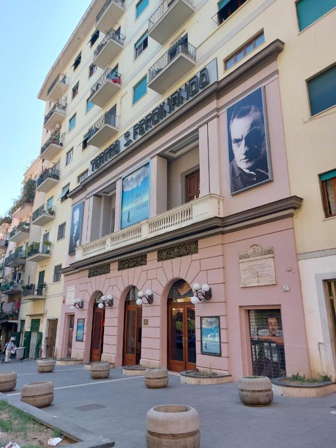 Апартаменты La Finestra Di Fronte Неаполь Экстерьер фото